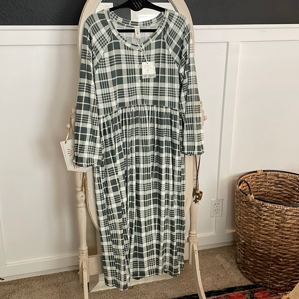 NWT Kate Quinn womens v waist dress bamboo